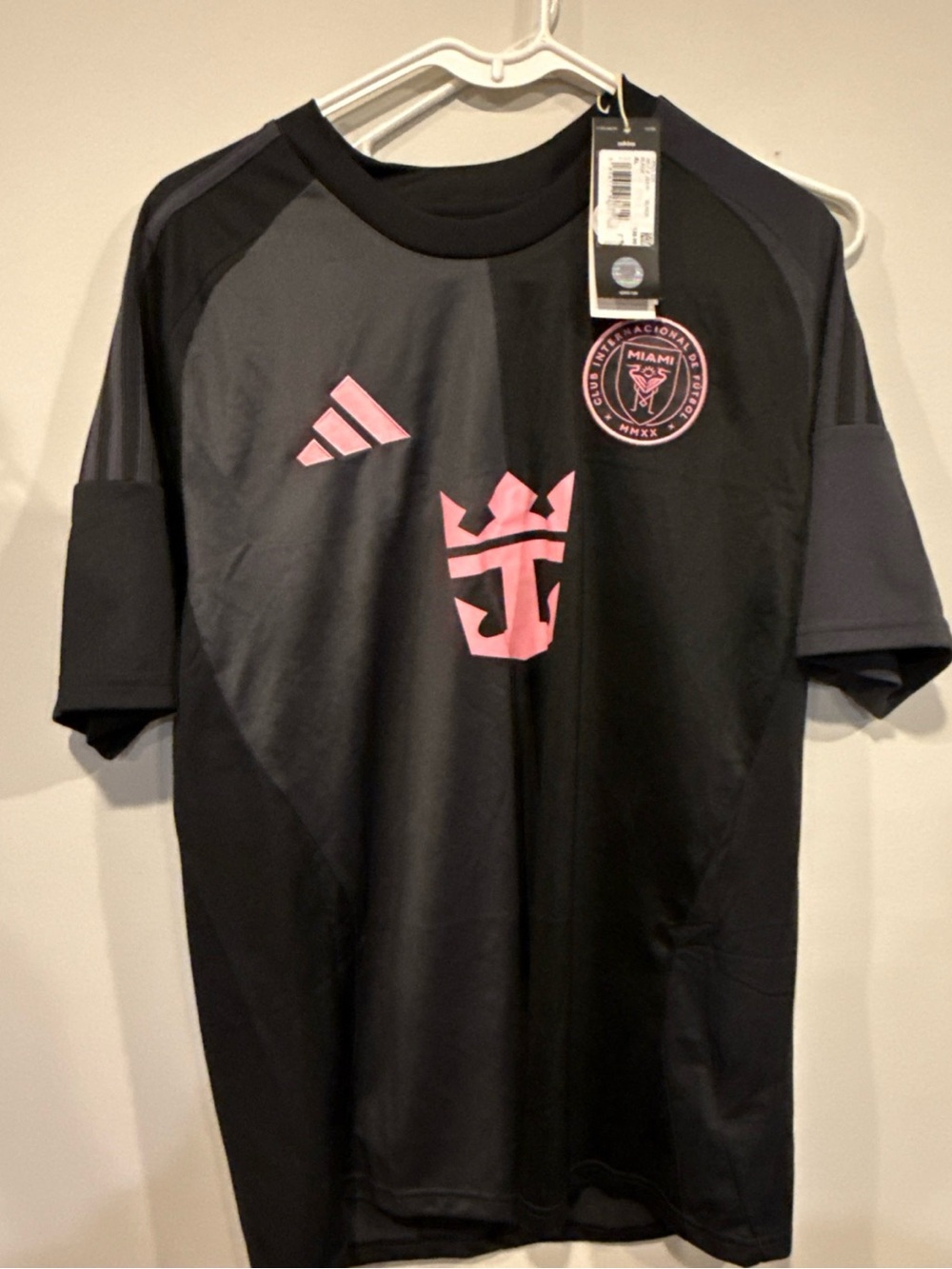 adidas Men’s Black & Pink Athletic Soccer Jersey